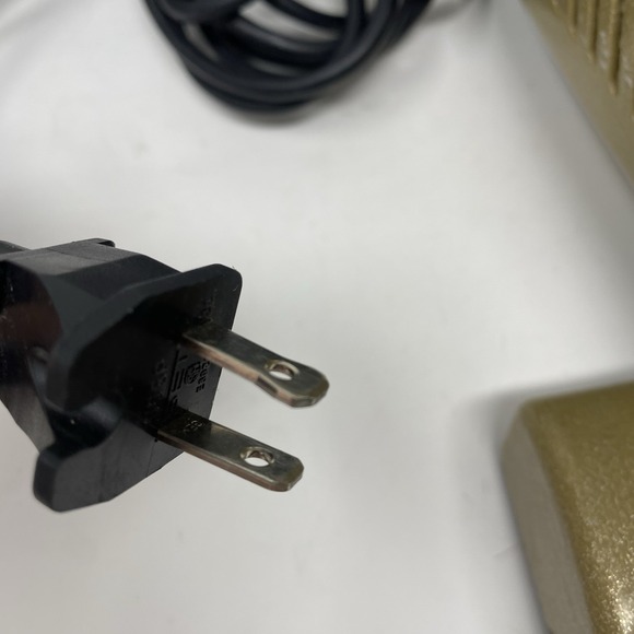 Hoover Model S1156 Sidewinder Hand Held Vacuum 20ft Cord Clean, WORKS! - Picture 11 of 14